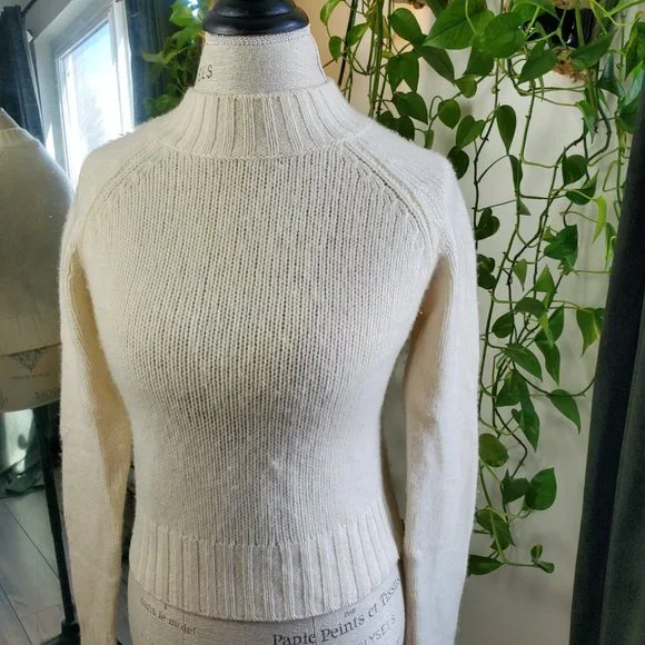 VINCE | Scoop Neck Cream 100% Cashmere Sweater (Size XS) - Picture 3 of 9